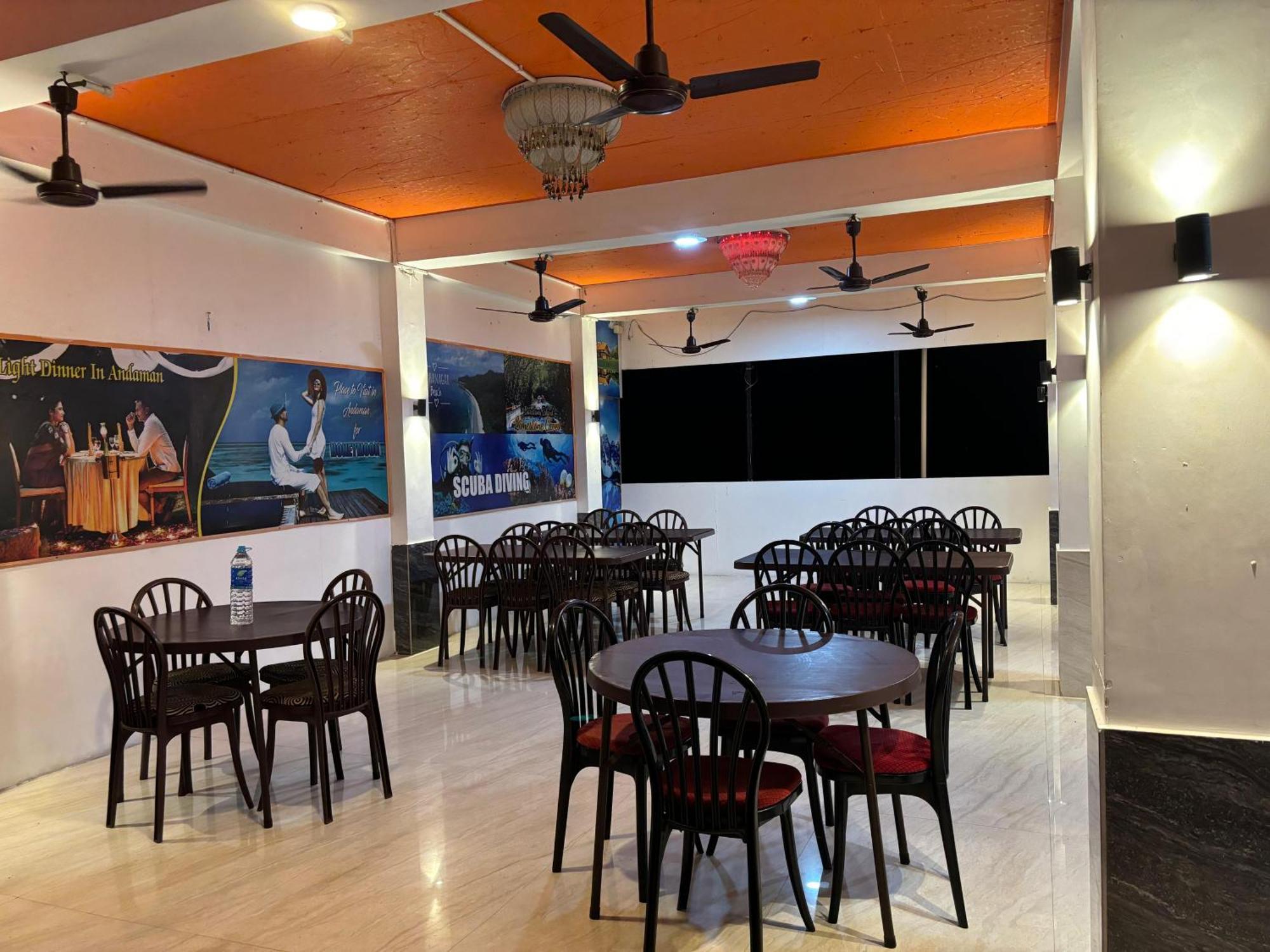 The Tamarind Tree Hotel & Restaurant Shadipur Екстериор снимка
