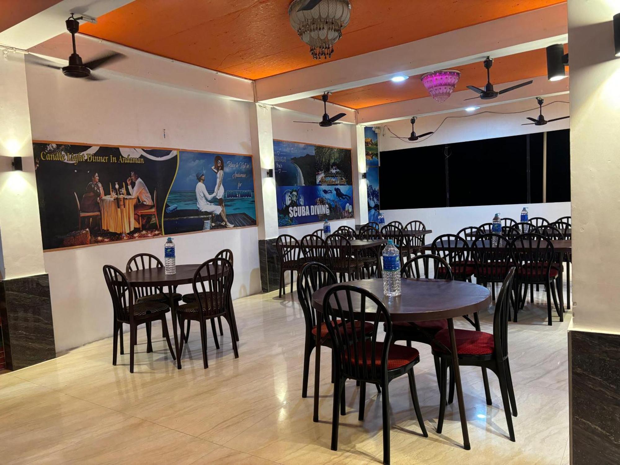 The Tamarind Tree Hotel & Restaurant Shadipur Екстериор снимка