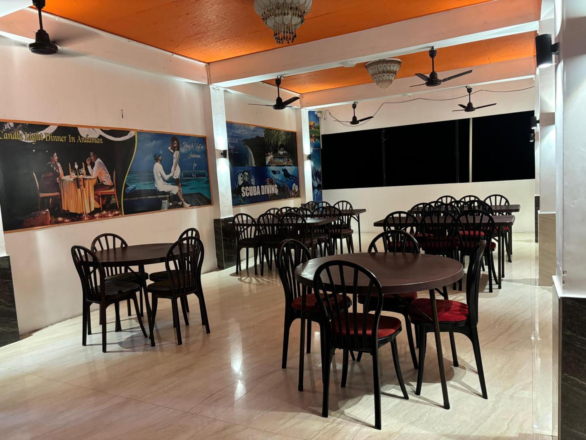 The Tamarind Tree Hotel & Restaurant Shadipur Екстериор снимка